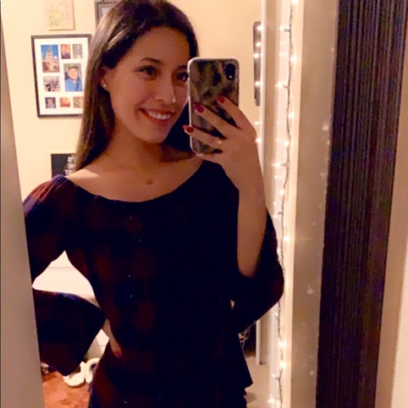 Meet your Posher, Emily! - Picture 7 of 8